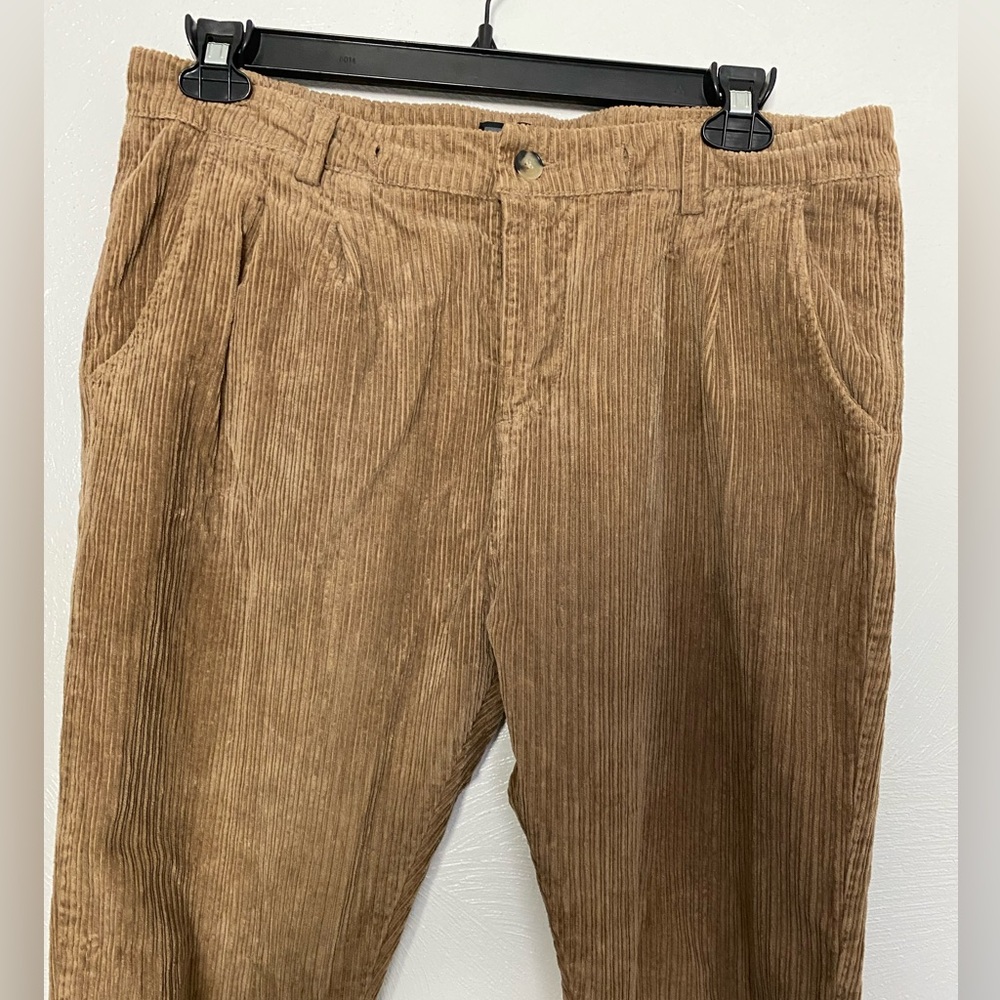 Italian corduroy pants slim fit in very good condition size 36x29